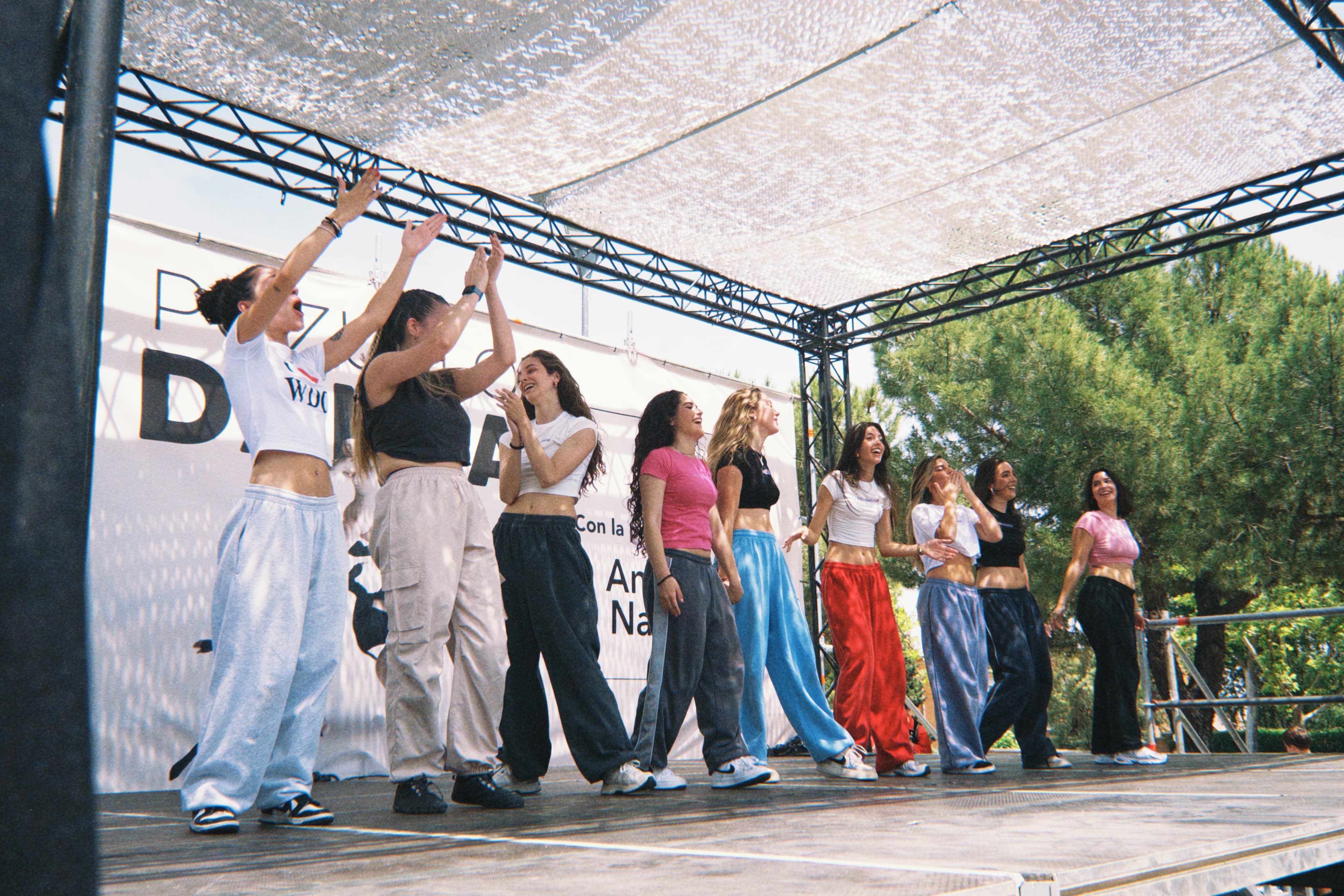 Wave Dance Center 21